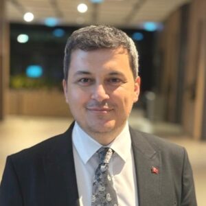 Dr. Tolga Sakman